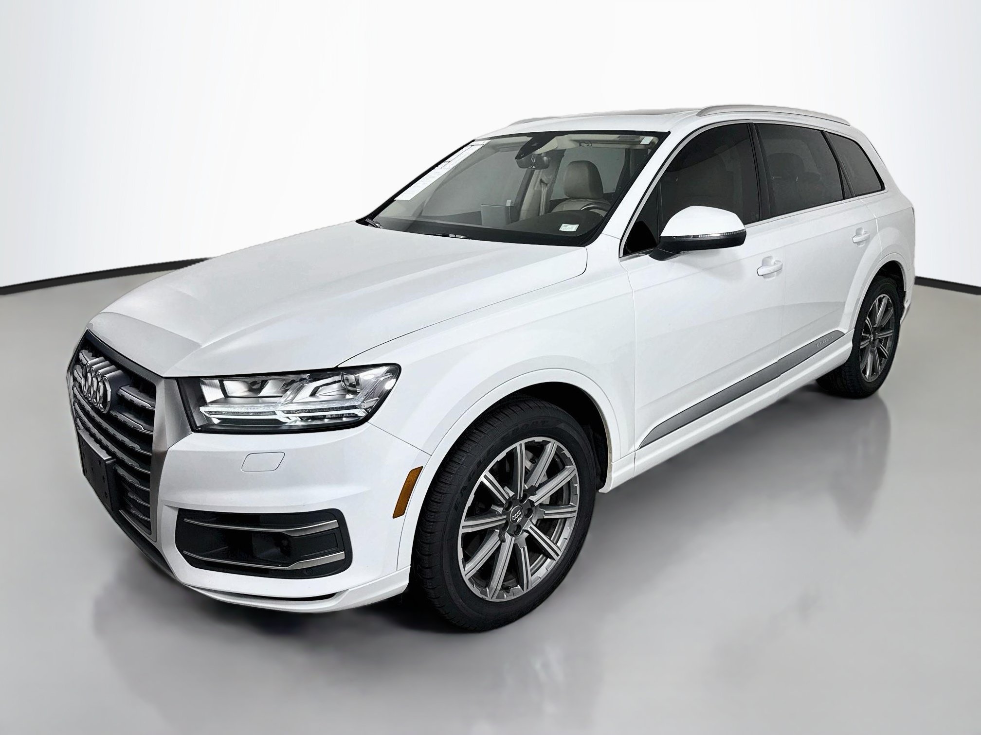 Used 2018 Audi Q7 3.0T Premium Plus w/ Premium Plus Package AWD/4WD image 3
