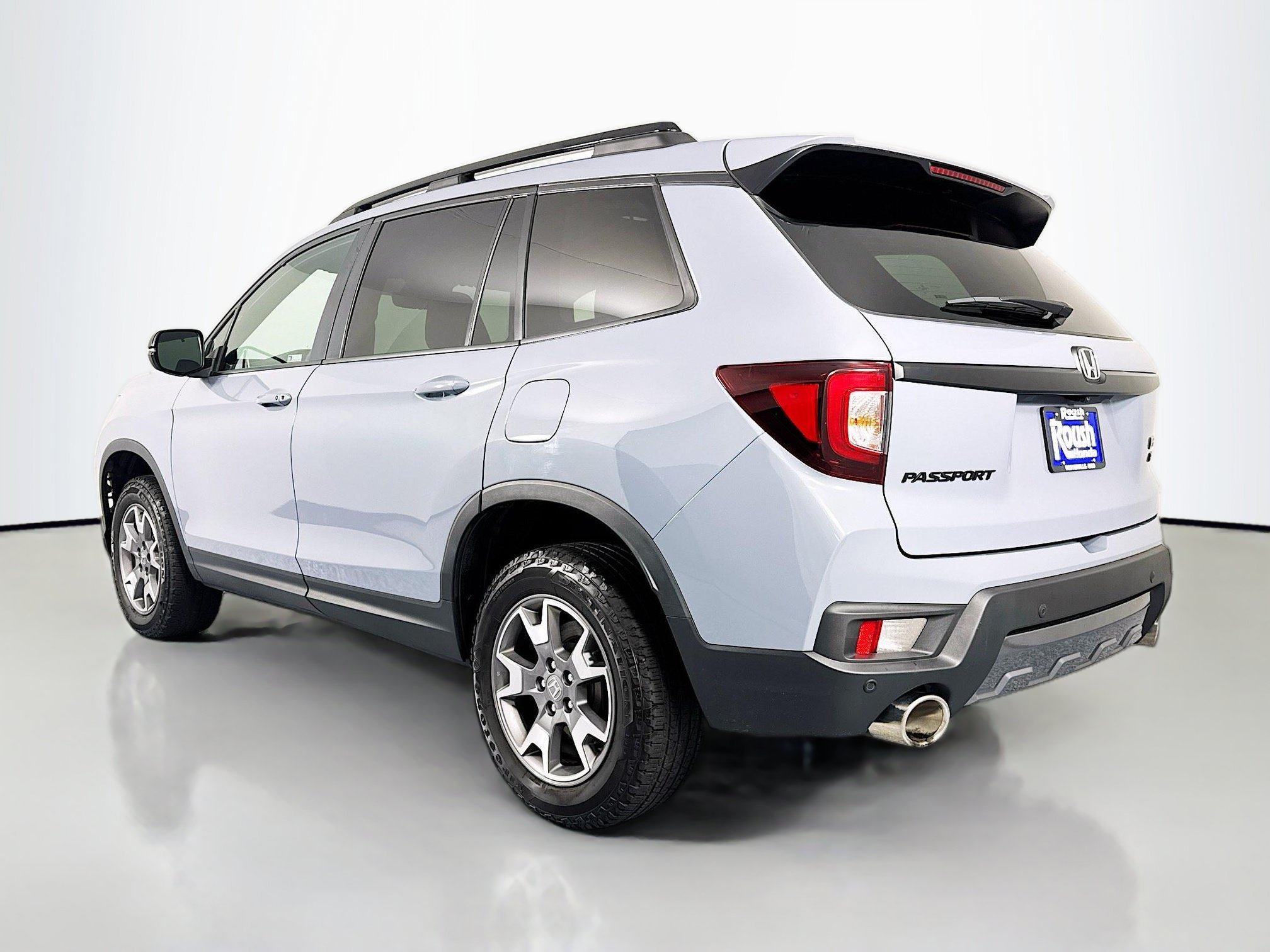 Certified 2023 Honda Passport TrailSport image 7