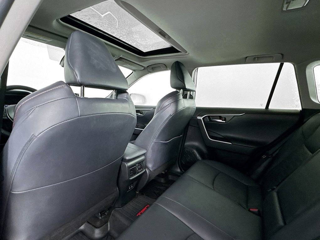 Used 2020 Toyota RAV4 TRD Off-Road image 18