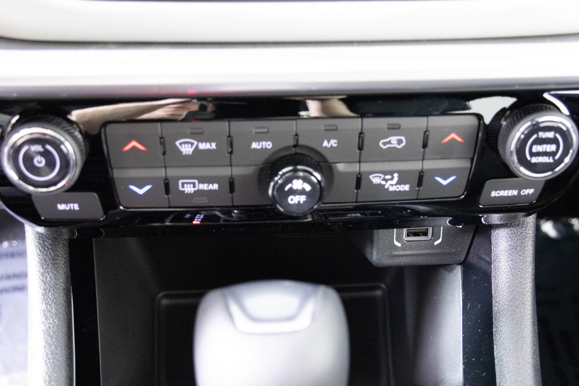 New 2026 Jeep Compass Limited image 24