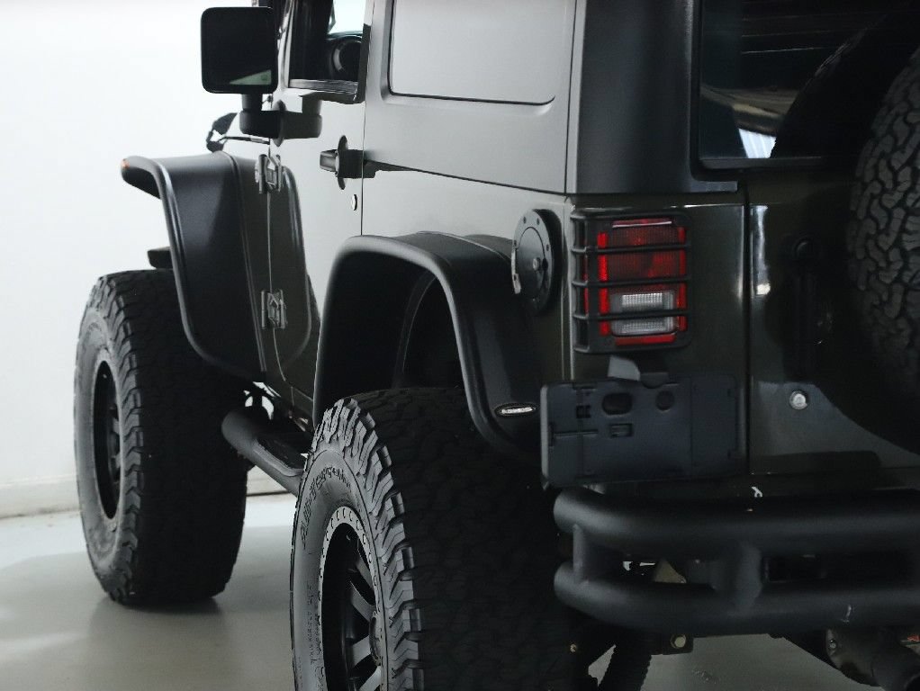 Used 2015 Jeep Wrangler Sport w/ Quick Order Package 24S AWD/4WD image 31
