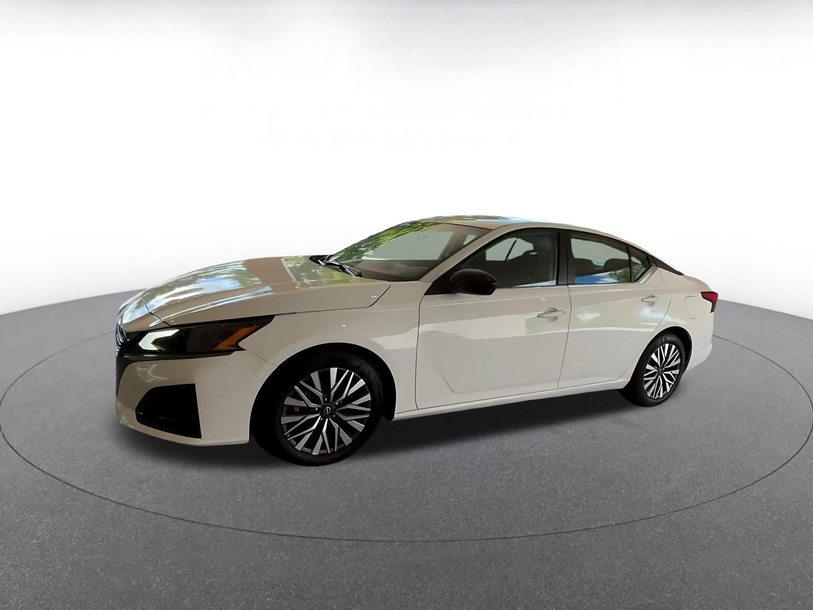 Used 2026 Nissan Altima 2.5 SV FWD image 6