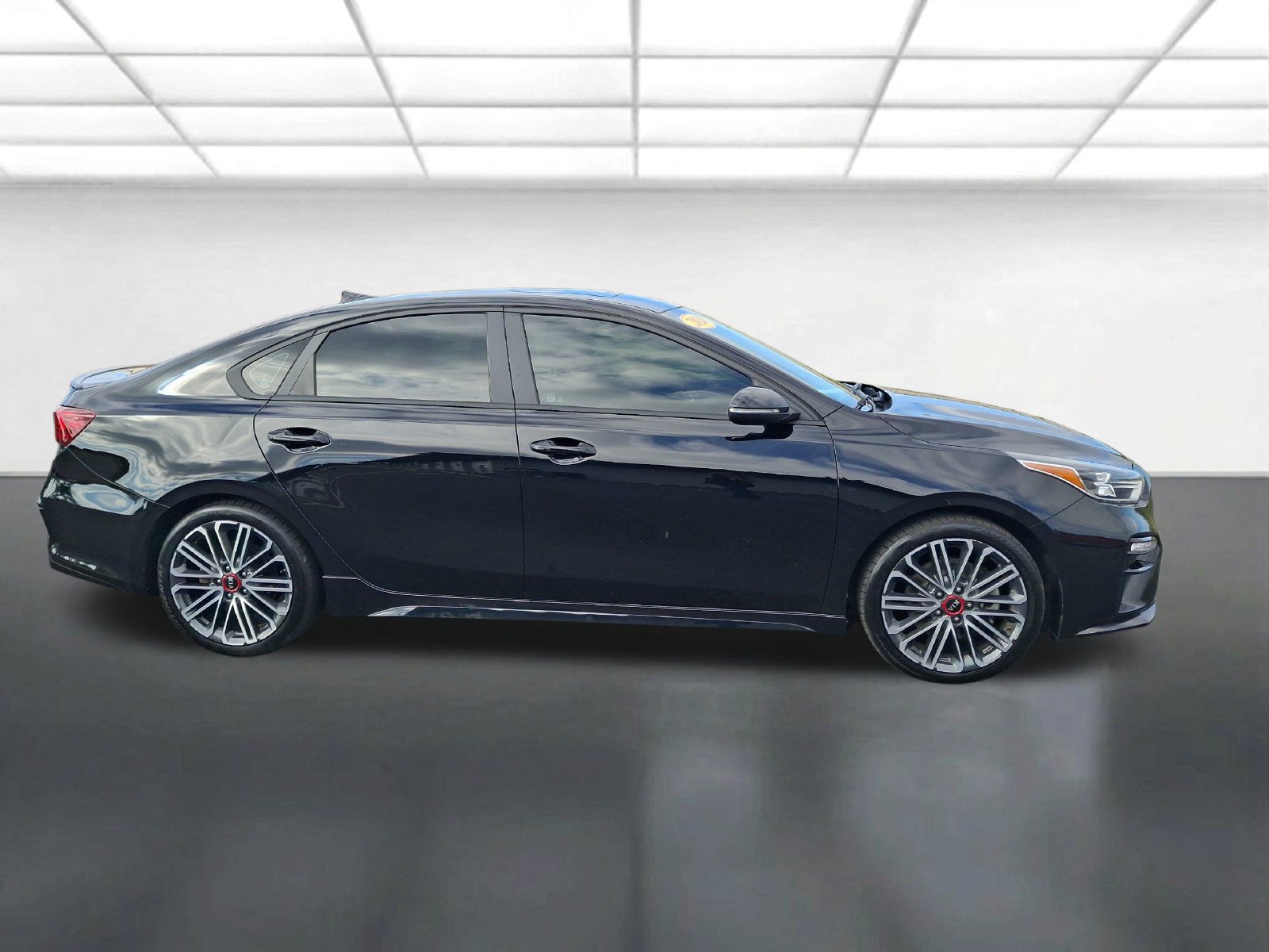 Used 2020 Kia Forte GT FWD image 2