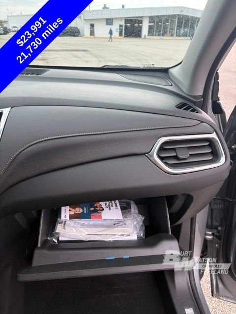 Used 2023 Chevrolet Equinox Premier image 35