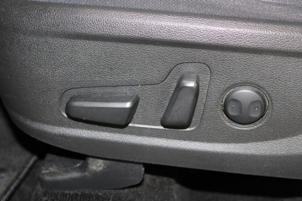 Used 2022 Hyundai Santa Fe SEL FWD image 17