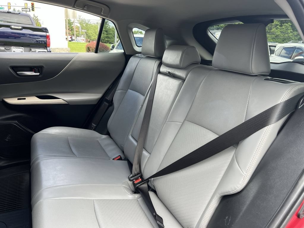 Used 2021 Toyota Venza AWD/4WD image 25