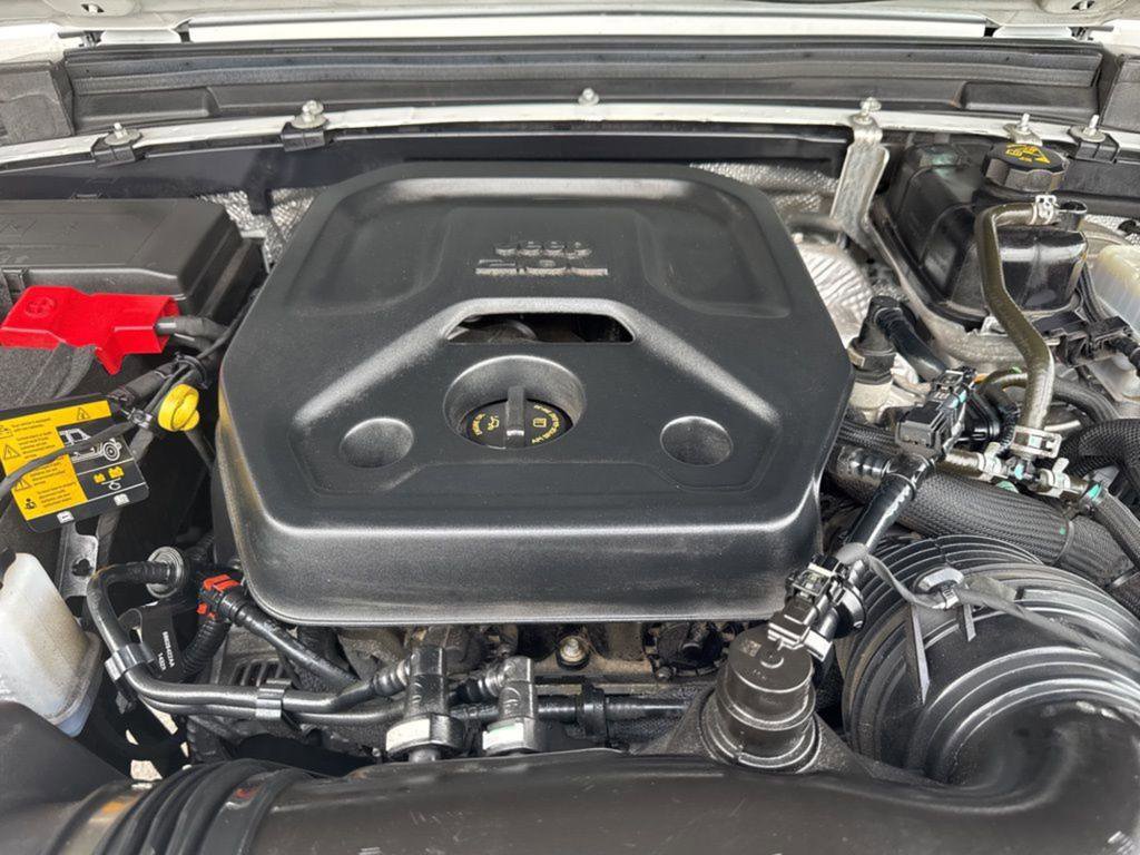 Used 2024 Jeep Wrangler Sahara w/ Technology Group image 26