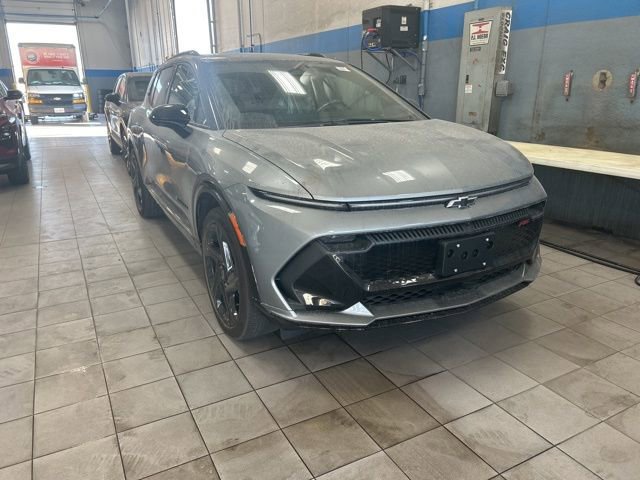 New 2026 Chevrolet Equinox EV RS image 2