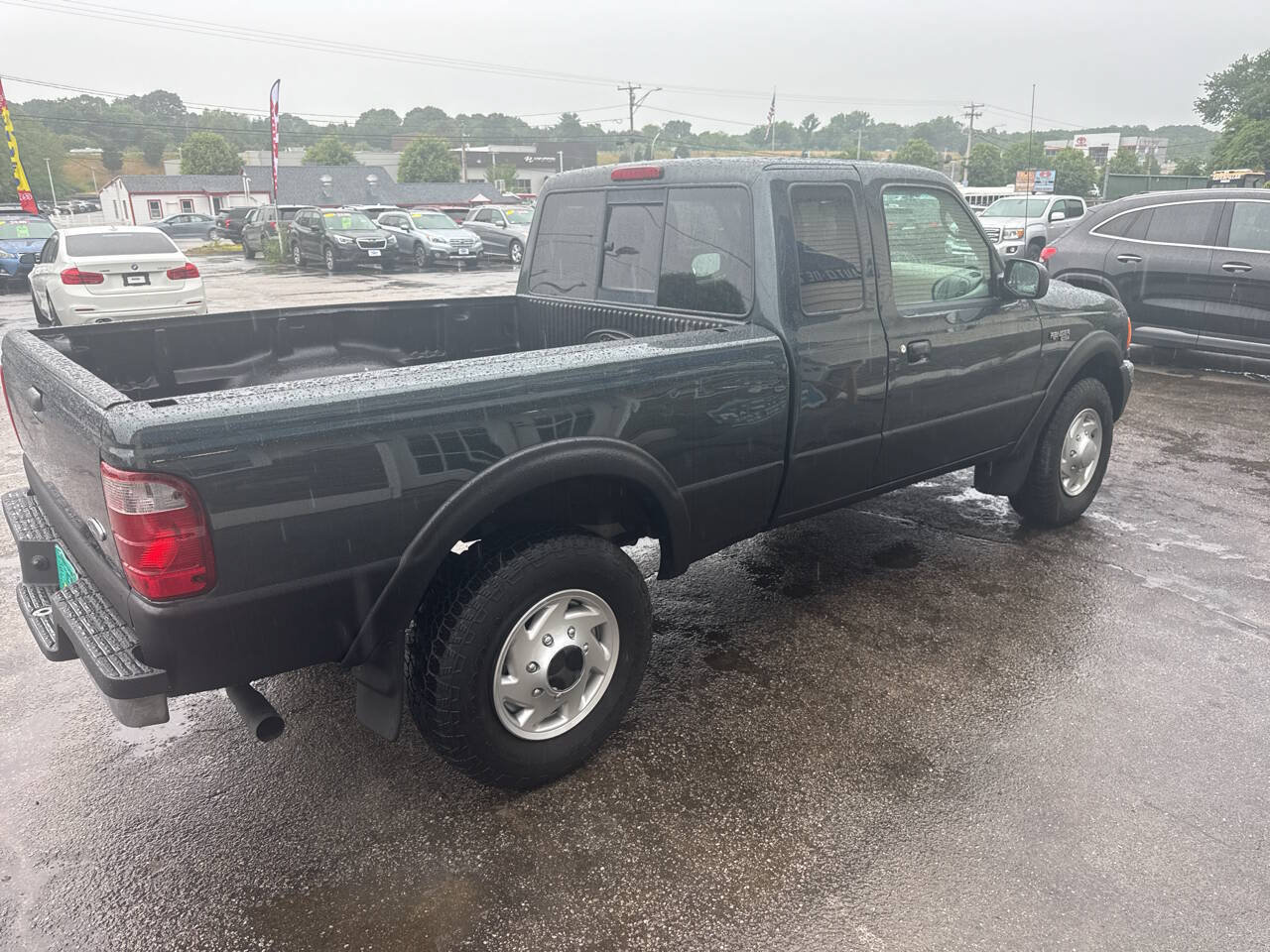 Used 2004 Ford Ranger XLT AWD/4WD image 9