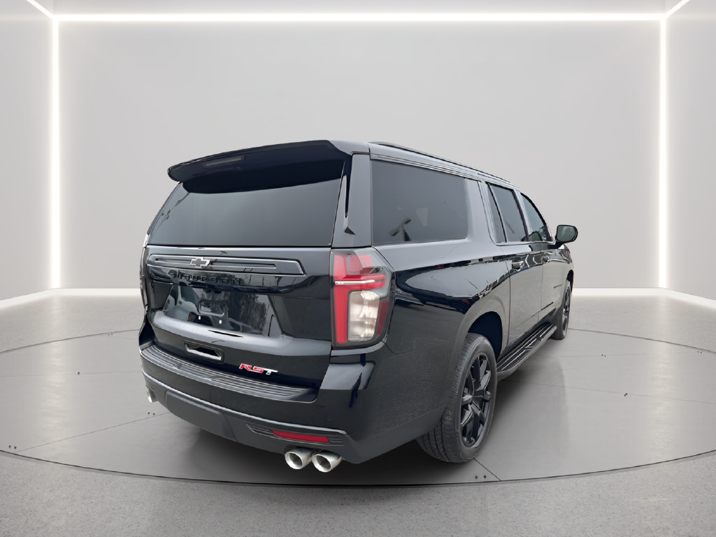 Used 2023 Chevrolet Suburban RST w/ Sport Performance Package AWD/4WD image 5