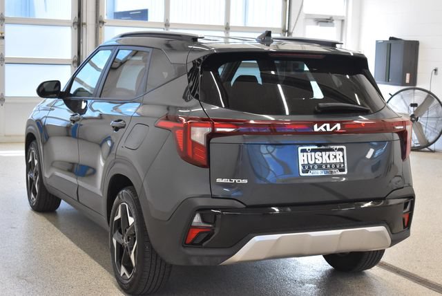 Used 2025 Kia Seltos S FWD image 10