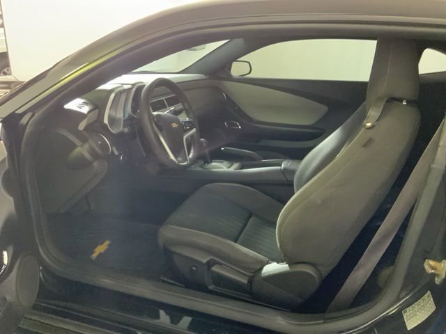 Used 2015 Chevrolet Camaro LS RWD image 16