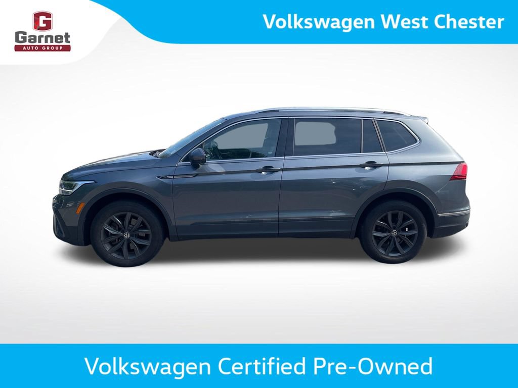 Certified 2023 Volkswagen Tiguan SE w/ Panoramic Sunroof Package AWD/4WD image 2