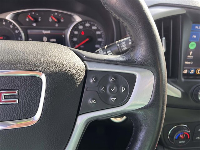 Used 2021 GMC Terrain SLT w/ Elevation Edition image 17