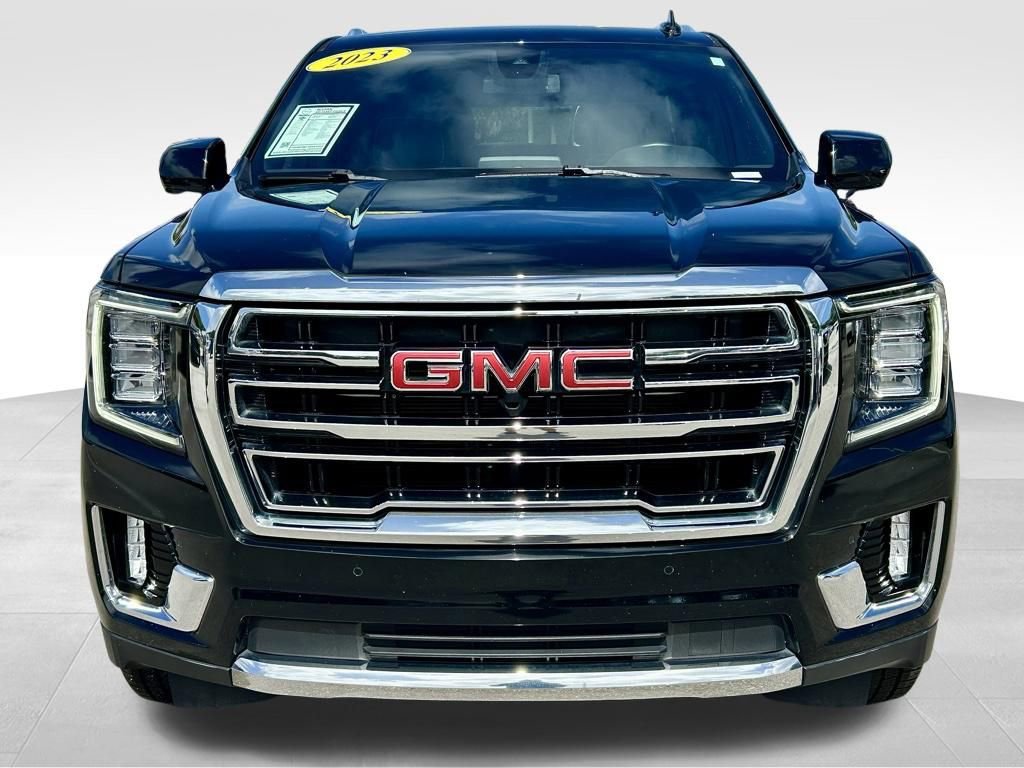 Used 2023 GMC Yukon SLT image 2