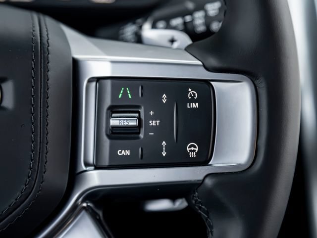 New 2026 Land Rover Discovery Limited Edition AWD/4WD image 19