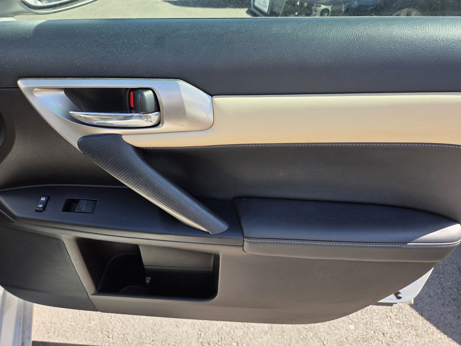 Used 2016 Lexus CT 200h w/ Seat Comfort Package image 14