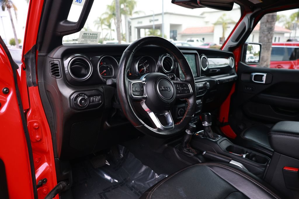Used 2022 Jeep Wrangler Unlimited Rubicon w/ Xtreme Recon 35" Tire Package AWD/4WD image 19