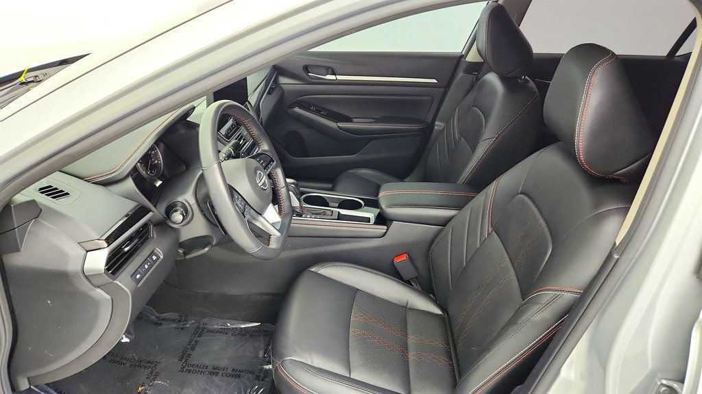 Used 2024 Nissan Altima 2.5 SR w/ SR Premium Package FWD image 20