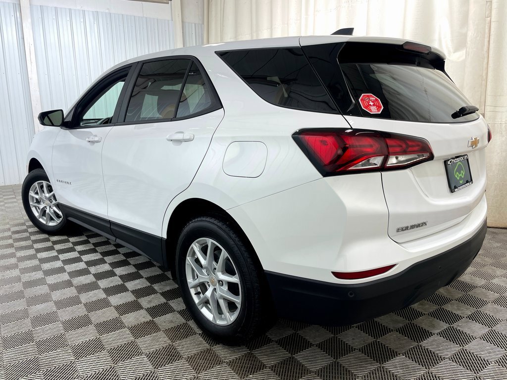 Certified 2024 Chevrolet Equinox LS w/ LS Convenience Package image 15