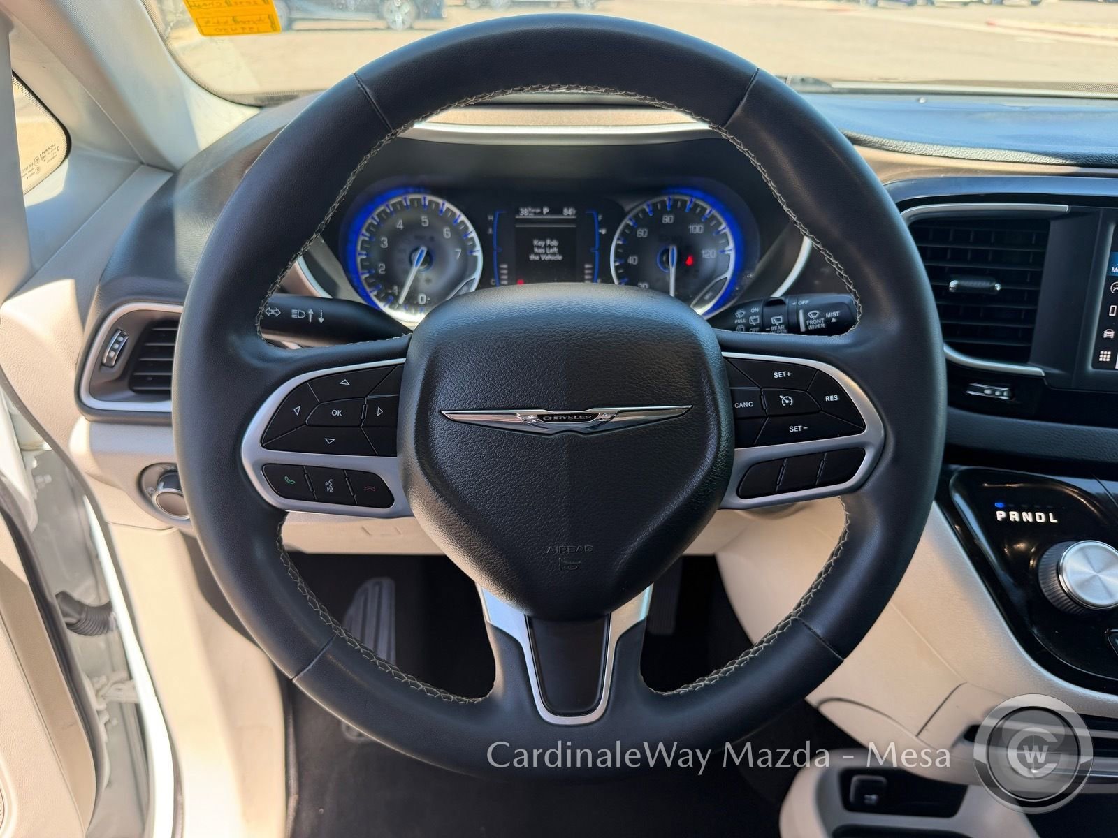 Used 2022 Chrysler Voyager LX image 20