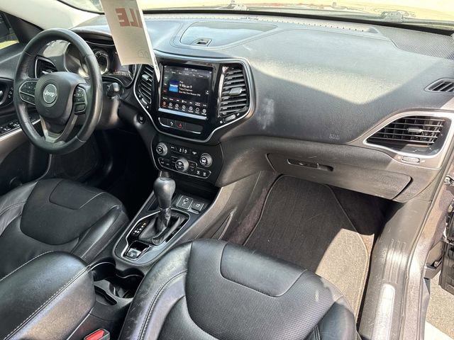 Used 2019 Jeep Cherokee Limited image 18