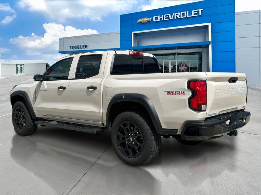 Used 2026 Chevrolet Colorado Trail Boss AWD/4WD image 7