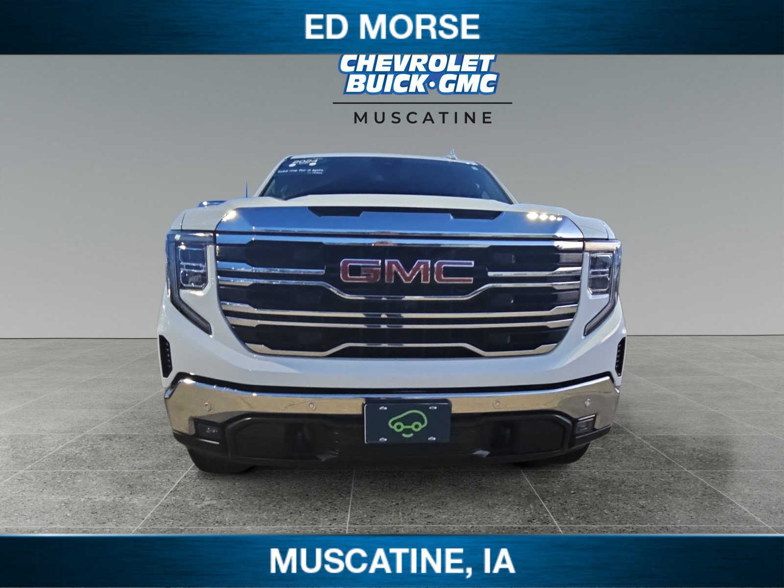 Used 2024 GMC Sierra 1500 SLT w/ SLT Premium Plus Package image 8