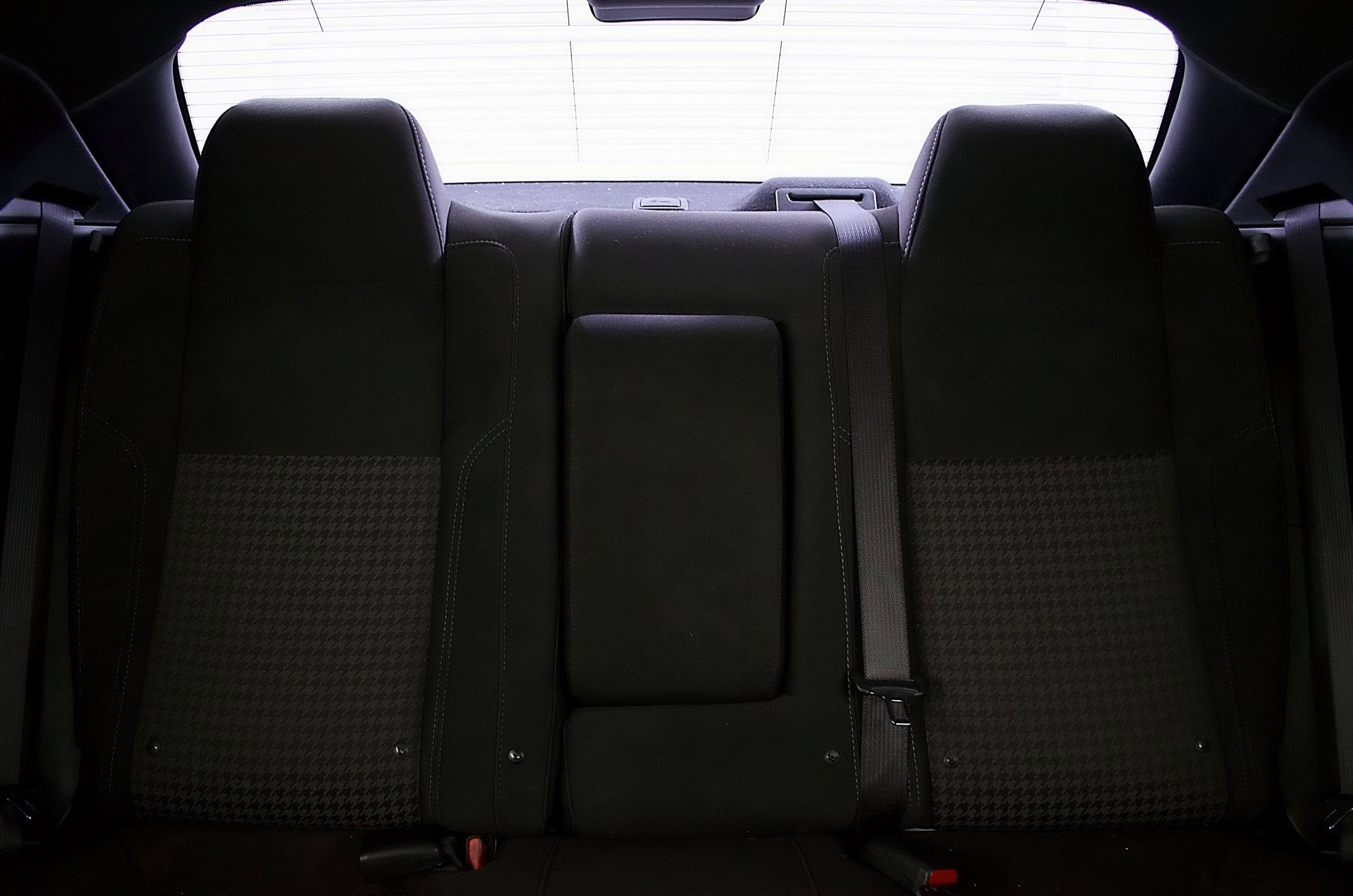 Used 2019 Dodge Challenger SXT image 15