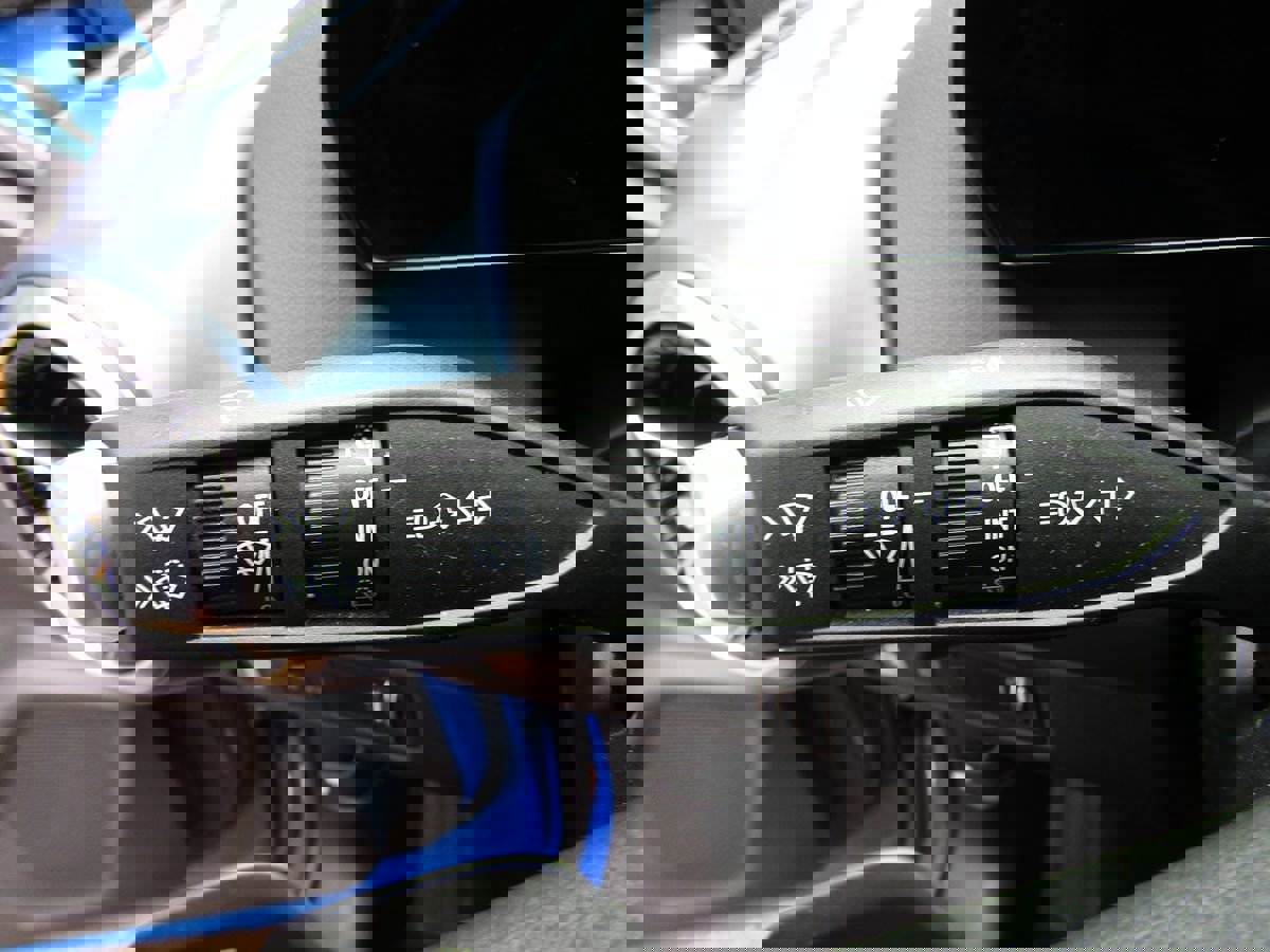 Used 2024 Chevrolet Equinox EV LT image 10