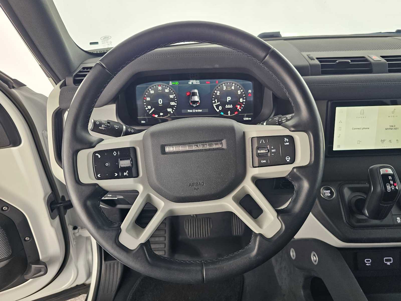 Used 2023 Land Rover Defender 110 S AWD/4WD image 22