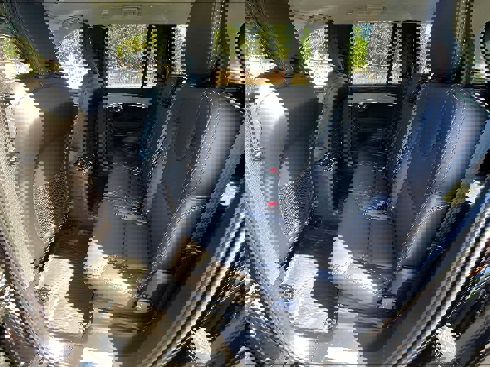 New 2026 Volvo XC90 T8 Ultra w/ Protection Package image 12