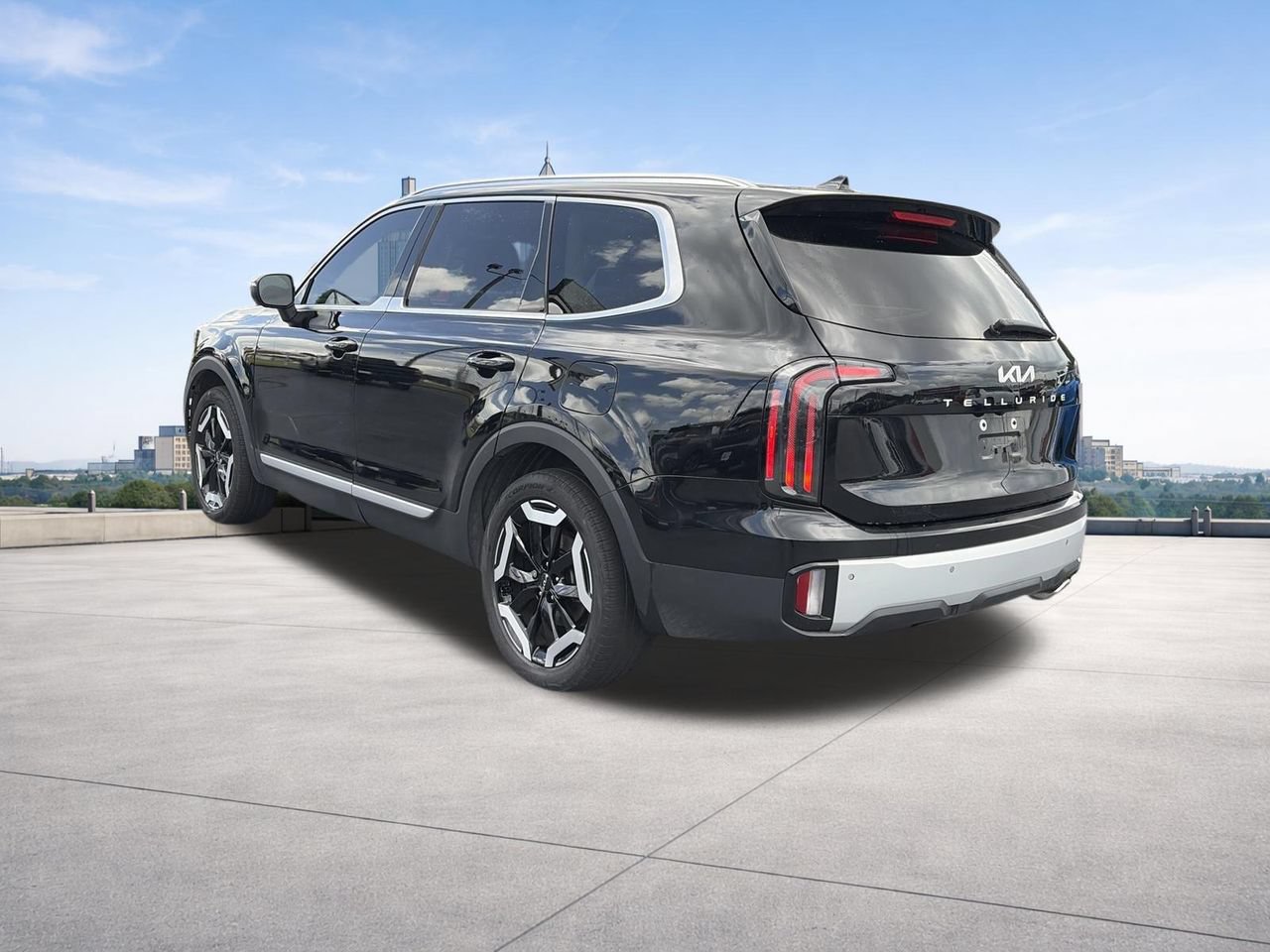 Used 2024 Kia Telluride EX w/ EX Captain's Chair Package FWD image 25