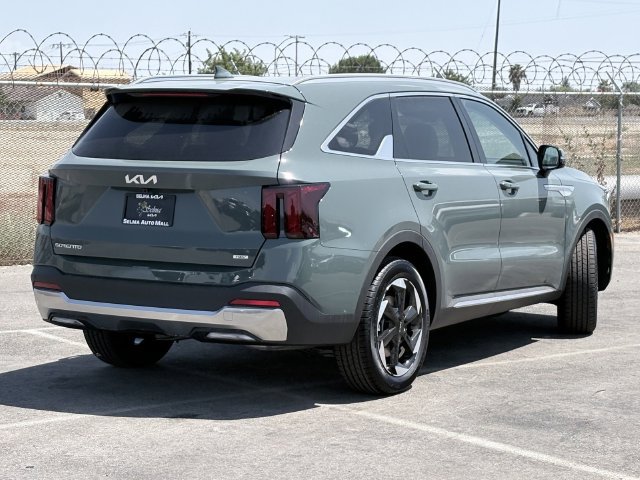 New 2026 Kia Sorento EX w/ EX Premium Package FWD image 4