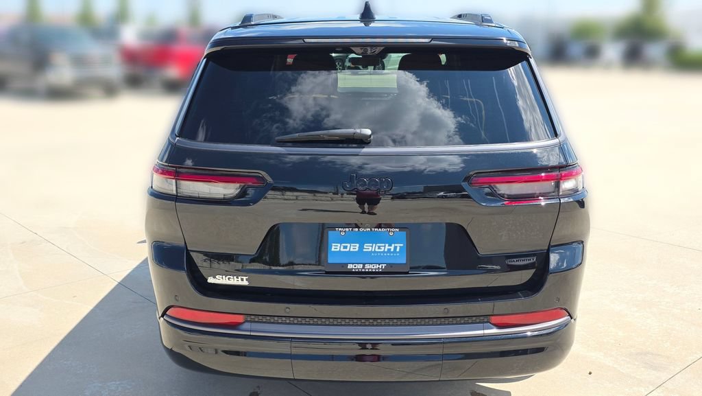 New 2026 Jeep Grand Cherokee L Summit w/ Obsidian Package AWD/4WD image 4
