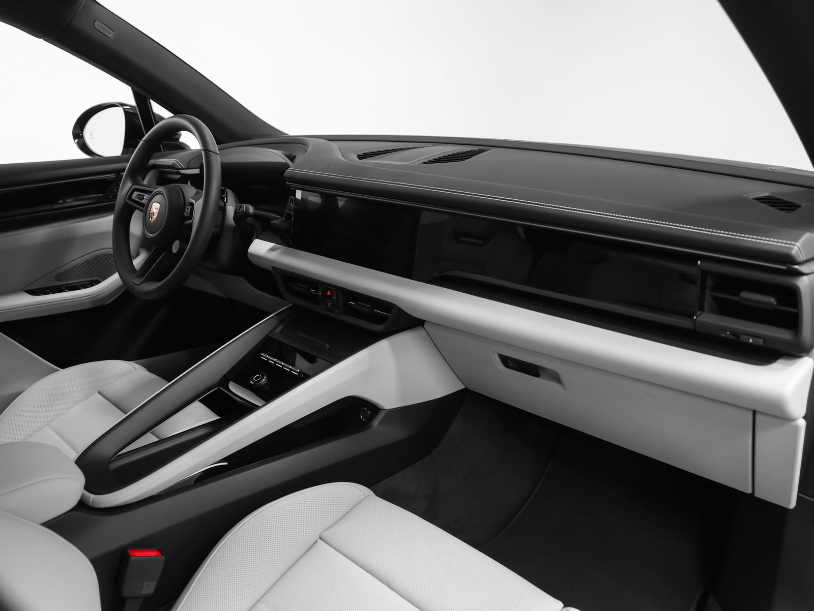 New 2026 Porsche Macan 4 Electric AWD/4WD image 28