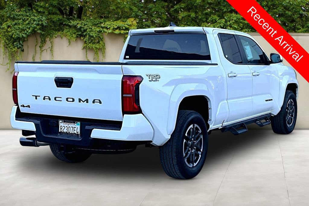 Used 2025 Toyota Tacoma TRD Sport AWD/4WD image 5
