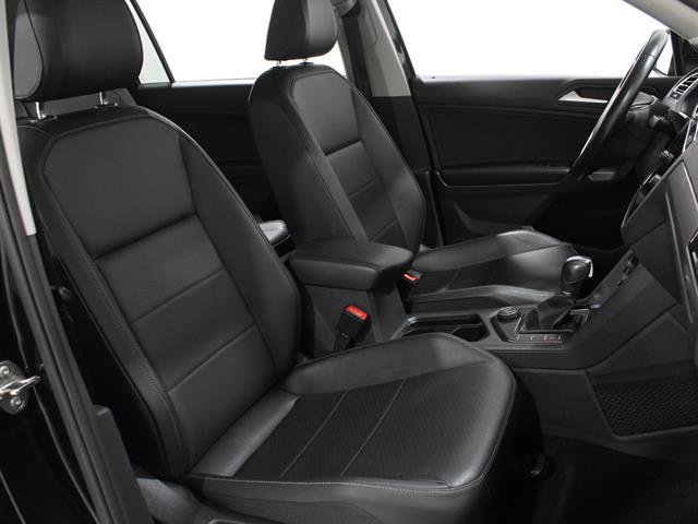 Used 2019 Volkswagen Tiguan SE w/ 3rd Row Seat Package image 16