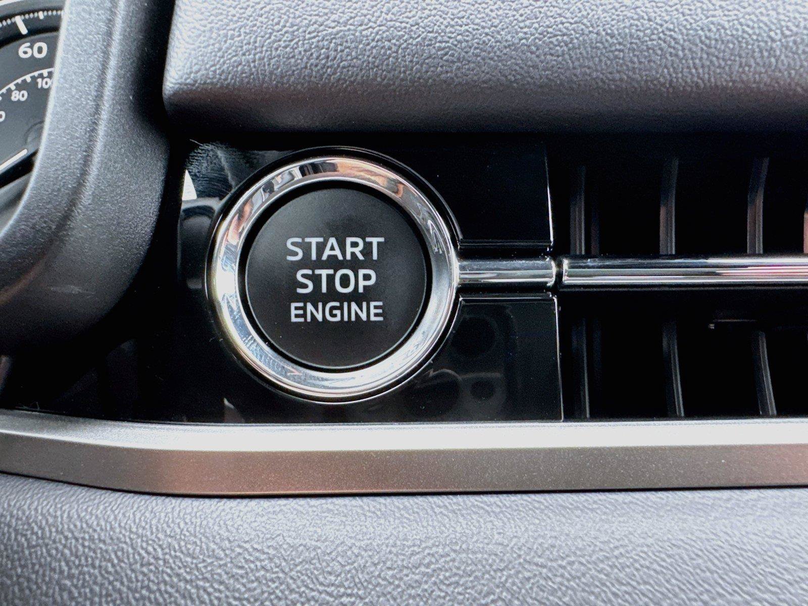 New 2026 Mitsubishi Outlander SE FWD image 20