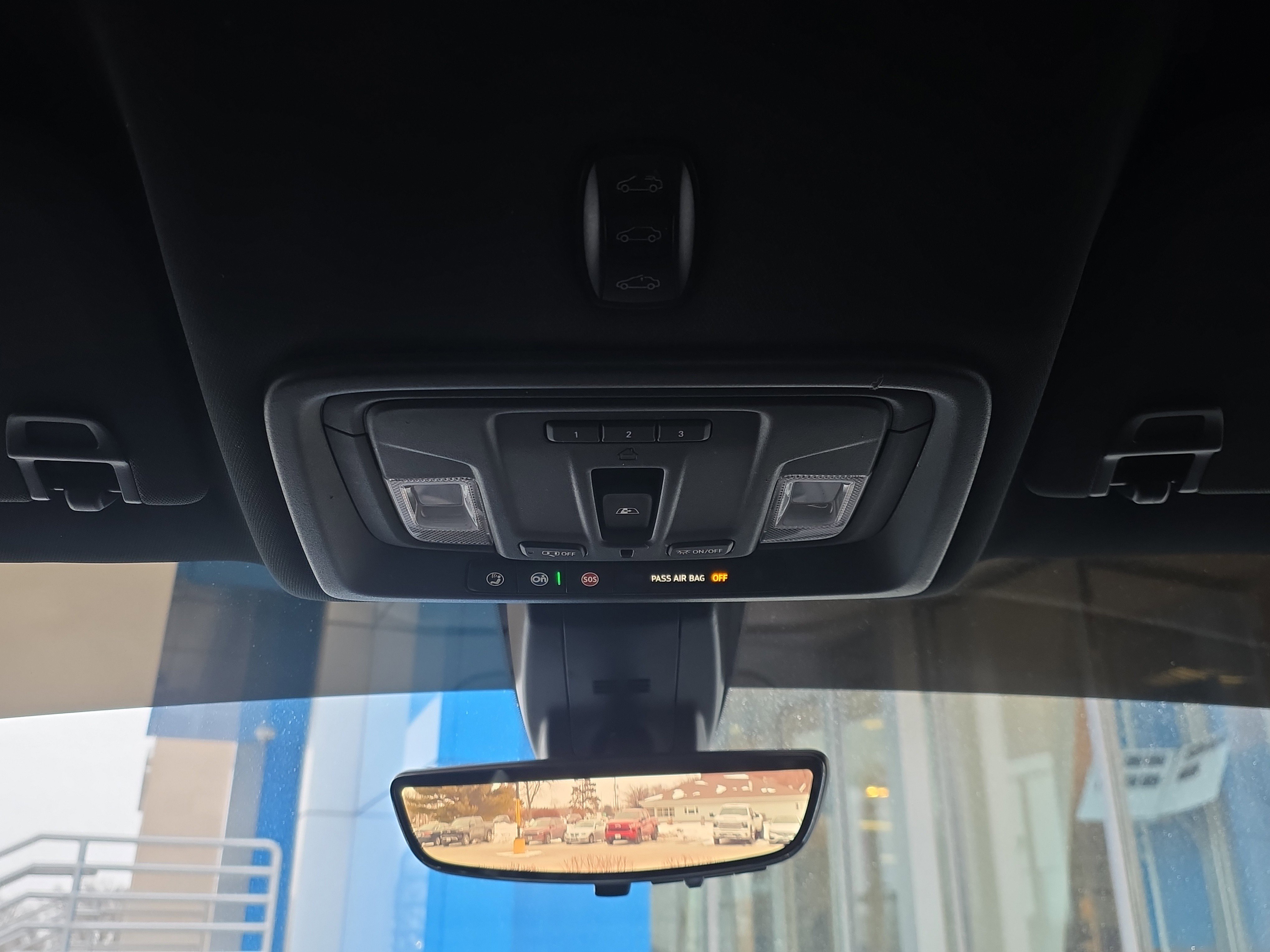 Used 2020 Chevrolet Silverado 1500 High Country w/ Technology Package image 21