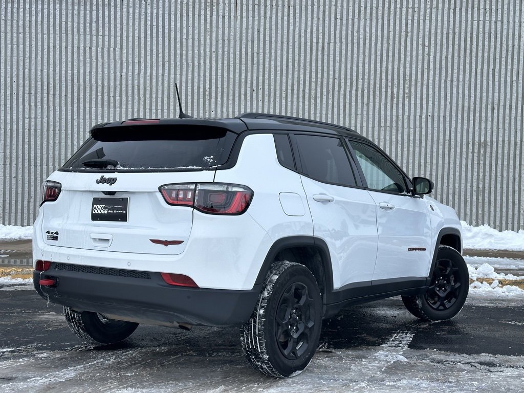 Used 2023 Jeep Compass Trailhawk image 5