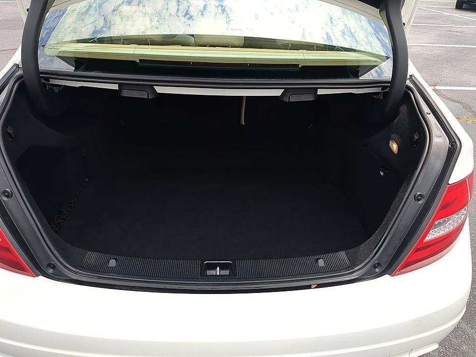 Used 2014 Mercedes-Benz C 250 Sedan image 32