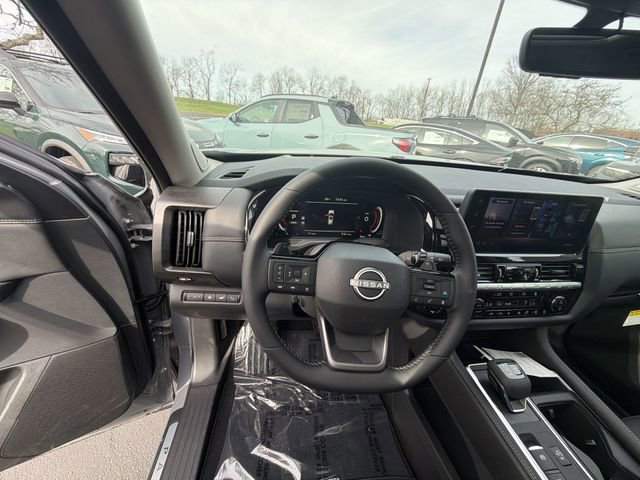 New 2026 Nissan Pathfinder Platinum image 14