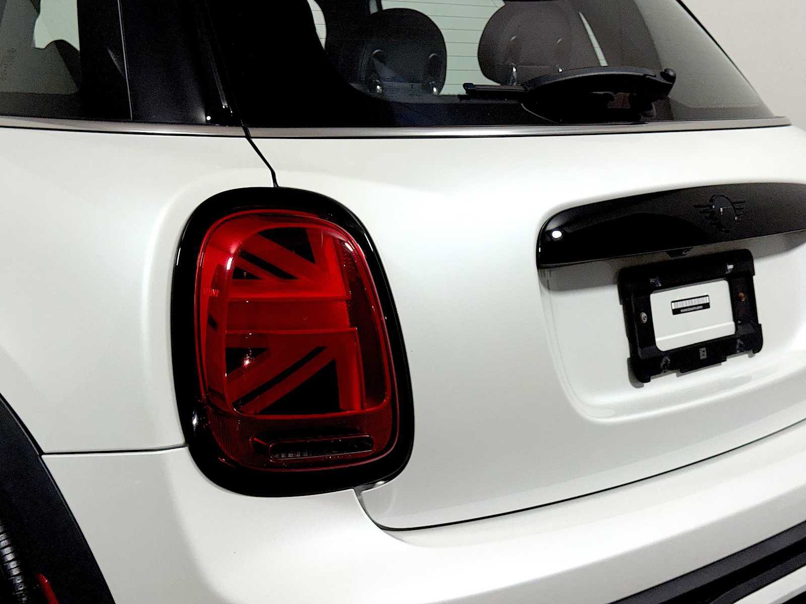 Certified 2023 MINI Cooper S w/ Signature Upholstery Package FWD image 26