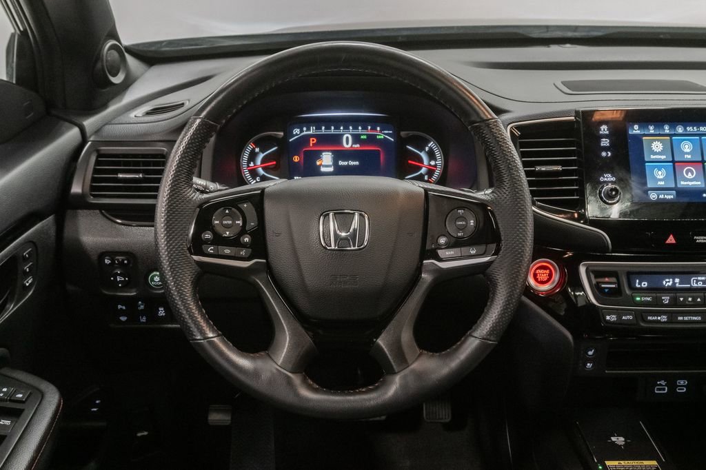 Used 2025 Honda Passport Black Edition image 14