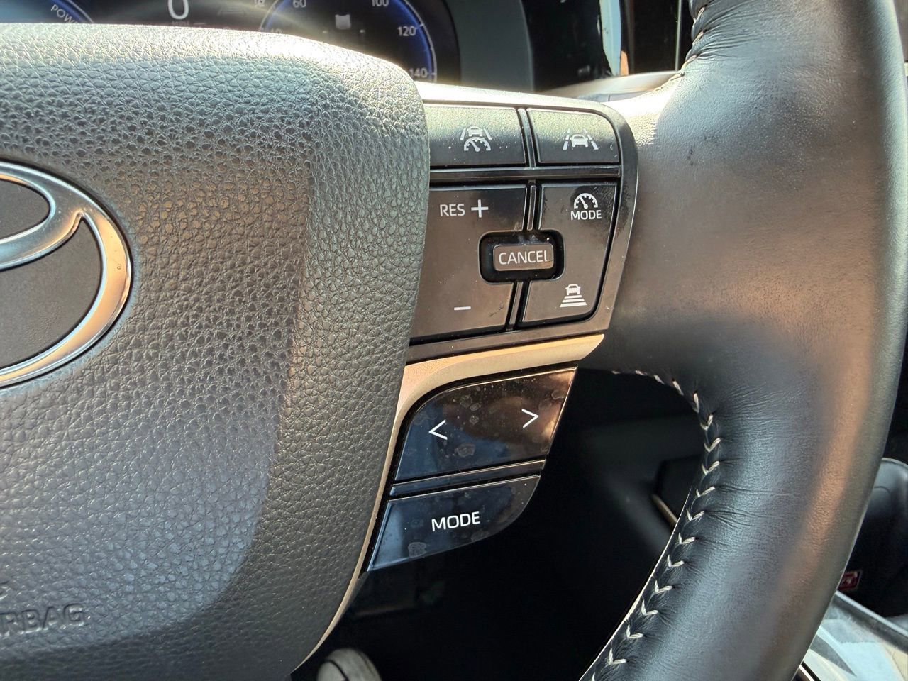 Used 2024 Toyota Crown Limited image 12