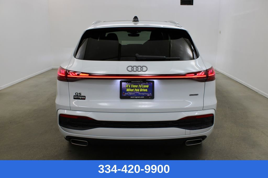 New 2025 Audi Q5 Prestige image 3