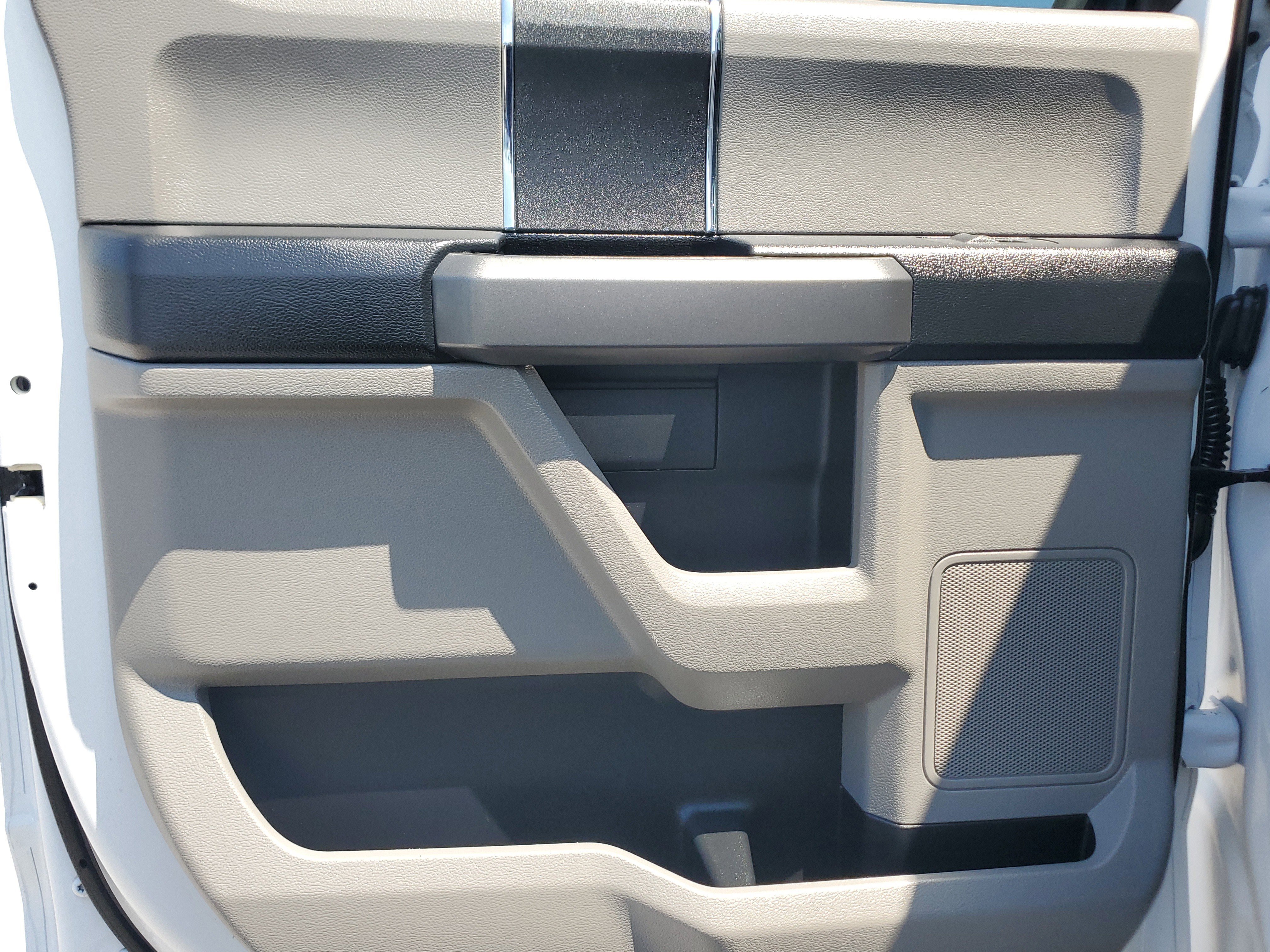 Used 2019 Ford F250 XLT w/ FX4 Off-Road Package AWD/4WD image 16