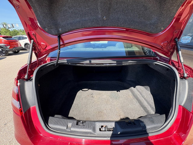 Used 2017 Ford Taurus SEL FWD image 5