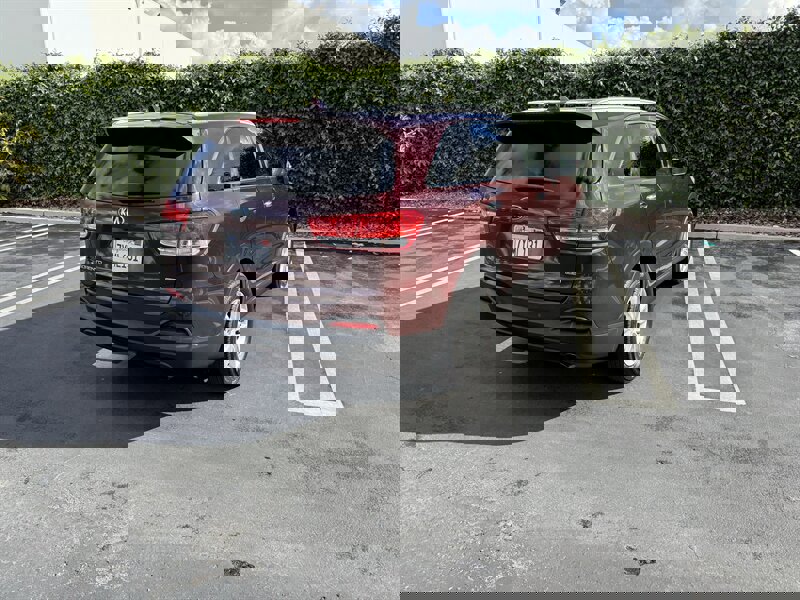 Used 2017 Kia Sorento LX w/ LX Convenience Package image 8